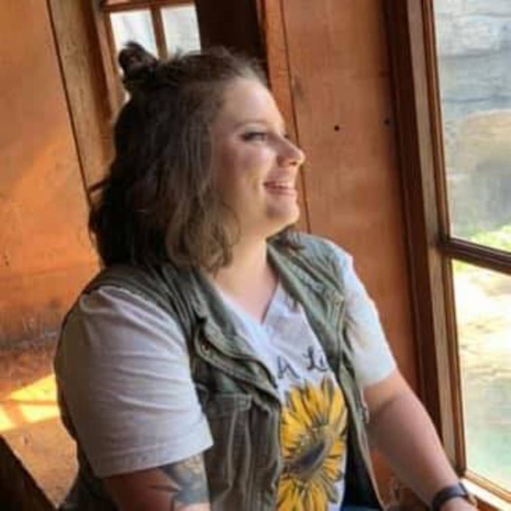 Meet your Posher, Hannah